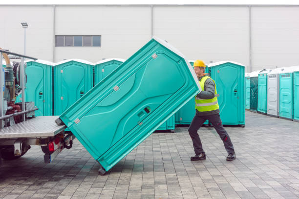 Best Construction site porta potty rental  in Dewitt, IA